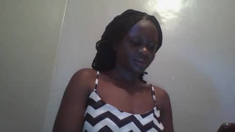 Snapshot of vera_bright chatting on 02-19-25, 08:22 vera_bright online show from 02-19-25, 08:22