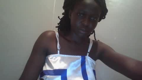 Snapshot of vera_bright chatting on 02-19-25, 10:20 vera_bright online show from 02-19-25, 10:20