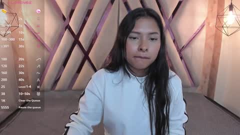 Domelipa  online show from 12-31-24, 05:51