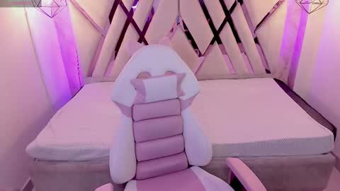 Domelipa  online show from 02-23-25, 09:16