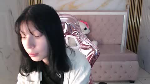 Verana  online show from 11-17-25, 08:03