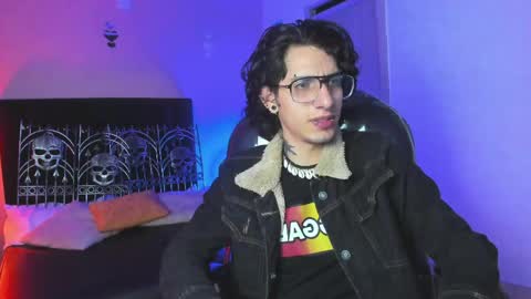 Snapshot of vergil_noir chatting on 04-30-26, 03:46 vergil_noir online show from 04-30-26, 03:46