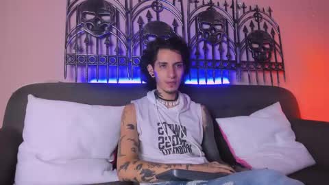 Snapshot of vergil_noir chatting on 05-27-26, 05:15 vergil_noir online show from 05-27-26, 05:15
