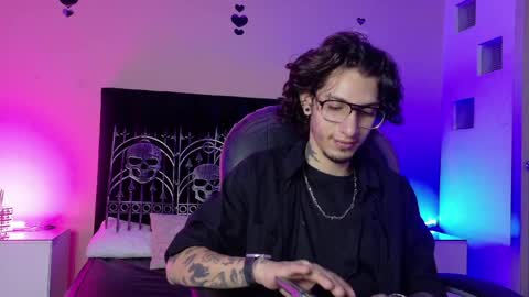 Snapshot of vergil_noir chatting on 06-03-26, 04:15 vergil_noir online show from 06-03-26, 04:15
