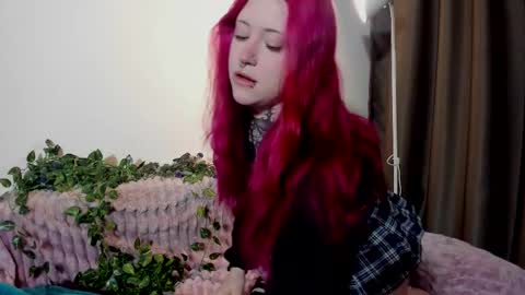 Snapshot of vergill_hella chatting on 12-20-25, 04:30 Sonya online show from 12-20-25, 04:30