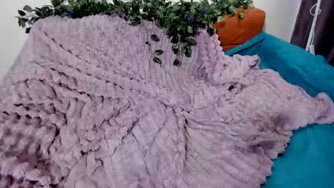 Snapshot of vergill_hella chatting on 02-15-26, 06:21 Sonya online show from 02-15-26, 06:21