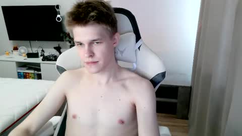 Snapshot of veritas_in_vine chatting on 04-05-26, 12:57 Veritas online show from 04-05-26, 12:57