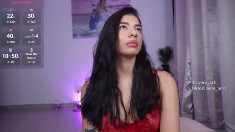 vero_cam online show from 11-29-25, 04:04