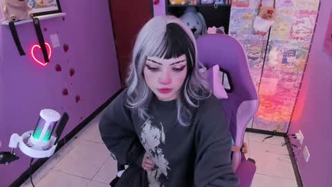 Snapshot of vero_osb chatting on 10-02-25, 11:34 online show from 10-02-25, 11:34