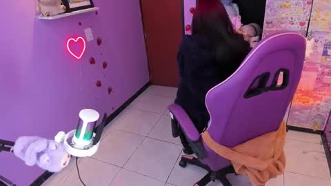 Snapshot of vero_osb chatting on 10-13-25, 11:38 online show from 10-13-25, 11:38