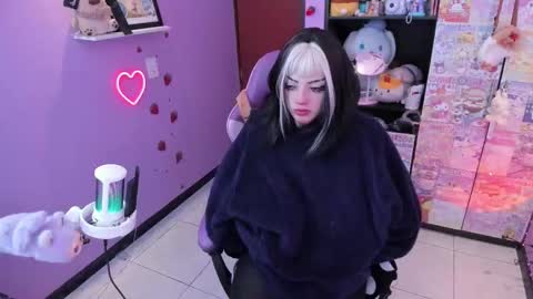 Snapshot of vero_osb chatting on 10-17-25, 12:14 online show from 10-17-25, 12:14