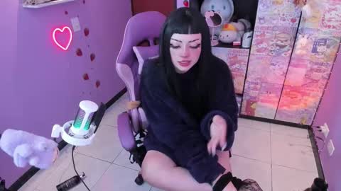 Snapshot of vero_osb chatting on 10-30-25, 12:01 online show from 10-30-25, 12:01