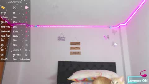 Snapshot of verocute7 chatting on 03-10-25, 02:17 Vero online show from 03-10-25, 02:17