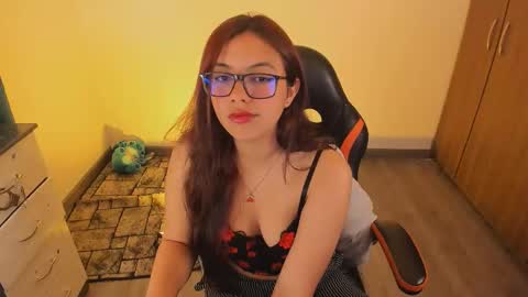 Snapshot of verolake chatting on 10-28-25, 09:50 Verolake online show from 10-28-25, 09:50