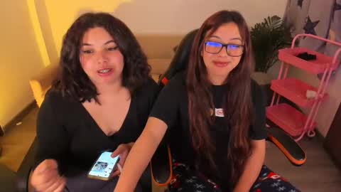 Snapshot of verolake chatting on 11-24-25, 03:28 Verolake online show from 11-24-25, 03:28