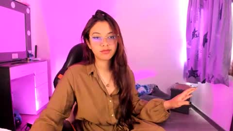 Snapshot of verolake chatting on 02-17-26, 02:35 Verolake online show from 02-17-26, 02:35