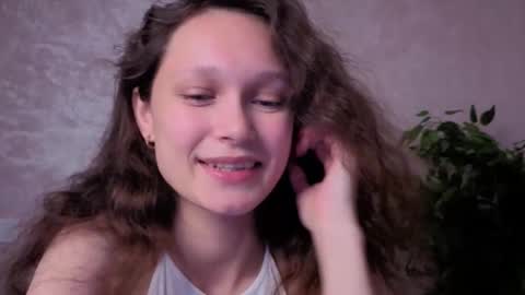 Snapshot of veronaqueen chatting on 10-09-25, 09:18 veronaqueen online show from 10-09-25, 09:18