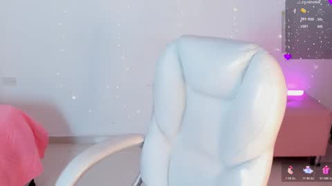 Vernica  online show from 11-22-25, 05:39