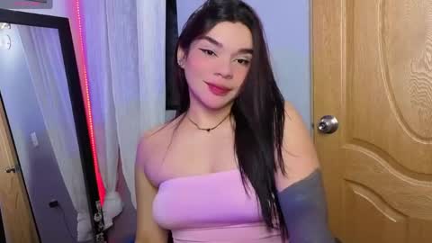 Snapshot of veronica_118 chatting on 05-22-26, 07:15 veronica_118 online show from 05-22-26, 07:15