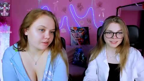 Snapshot of veronica_bubble chatting on 05-07-26, 08:03 Ronni online show from 05-07-26, 08:03