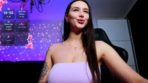 Veronica online show from 04-13-26, 06:57