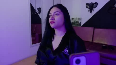  online show from 12-22-25, 12:24