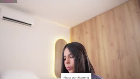 Veronica online show from 11-25-25, 03:34