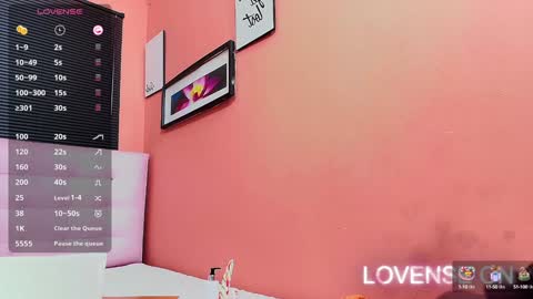 Snapshot of veronica_roose chatting on 12-25-24, 03:49 Veronica online show from 12-25-24, 03:49