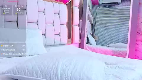 Snapshot of veronica_roose chatting on 02-27-25, 03:37 Veronica online show from 02-27-25, 03:37