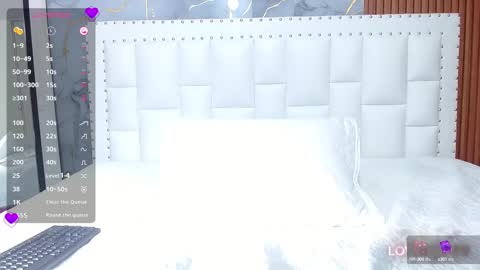 Snapshot of veronica_roose chatting on 03-06-25, 03:35 Veronica online show from 03-06-25, 03:35