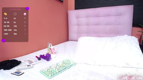 Snapshot of veronica_roose chatting on 03-10-25, 09:51 Veronica online show from 03-10-25, 09:51