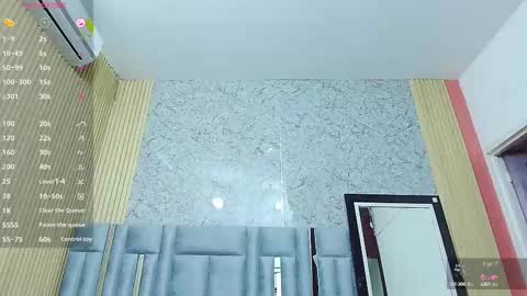 Snapshot of veronica_roose chatting on 09-19-25, 12:39 Veronica online show from 09-19-25, 12:39