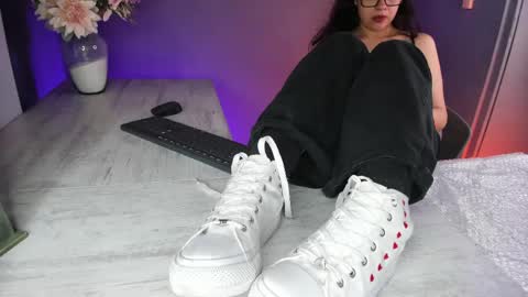 Veronica online show from 05-27-26, 09:01