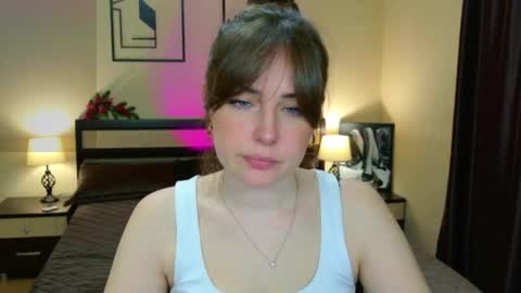 Snapshot of veronicafreman chatting on 04-28-26, 05:12 Veronica online show from 04-28-26, 05:12