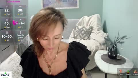 Helen online show from 10-21-25, 07:42