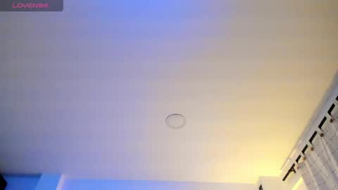 Veronica Gills online show from 04-16-26, 01:06