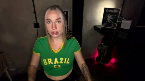 Snapshot of veronicajo66 chatting on 07-20-26, 03:58 veronicajo66 online show from 07-20-26, 03:58