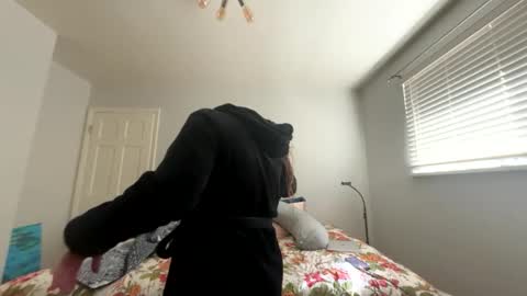 Veronica Lake online show from 11-18-25, 06:56