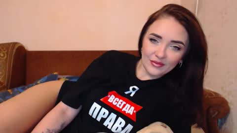 VeronicaLaLux online show from 12-18-25, 09:04