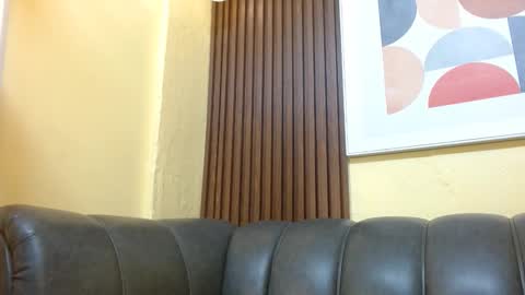 Veronica Robles online show from 11-04-25, 08:41