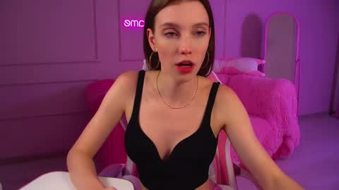 Snapshot of veronicavance chatting on 09-16-25, 07:04 Veronica online show from 09-16-25, 07:04