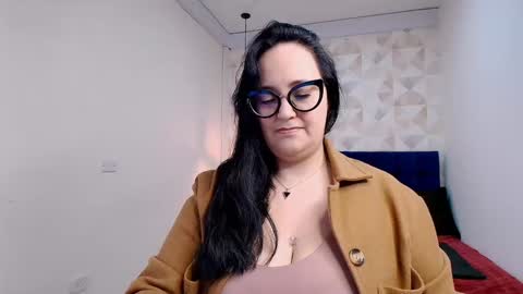 Snapshot of veroniicabbw chatting on 12-19-24, 12:56 veroniicabbw online show from 12-19-24, 12:56