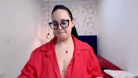 Snapshot of veroniicabbw chatting on 12-21-24, 07:38 veroniicabbw online show from 12-21-24, 07:38