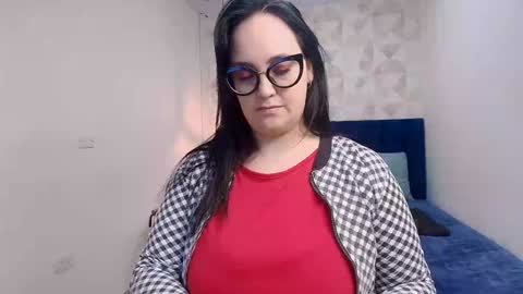 Snapshot of veroniicabbw chatting on 12-29-24, 12:01 veroniicabbw online show from 12-29-24, 12:01