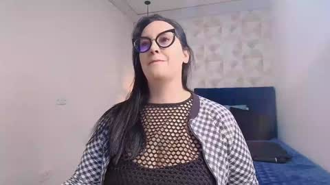 Snapshot of veroniicabbw chatting on 01-03-25, 11:46 veroniicabbw online show from 01-03-25, 11:46