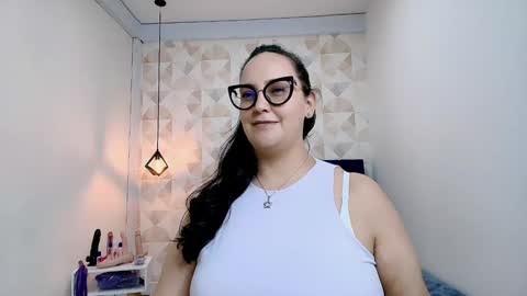 Snapshot of veroniicabbw chatting on 02-04-25, 06:17 veroniicabbw online show from 02-04-25, 06:17