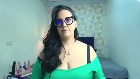 Snapshot of veroniicabbw chatting on 02-13-25, 12:11 veroniicabbw online show from 02-13-25, 12:11