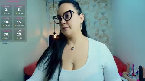 Snapshot of veroniicabbw chatting on 03-10-25, 11:53 veroniicabbw online show from 03-10-25, 11:53
