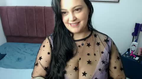 Snapshot of veroniicabbw_ chatting on 06-06-26, 01:38 veroniicabbw_ online show from 06-06-26, 01:38