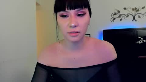Snapshot of veronika_blak chatting on 01-19-26, 01:53 Miss Veronika Blak online show from 01-19-26, 01:53